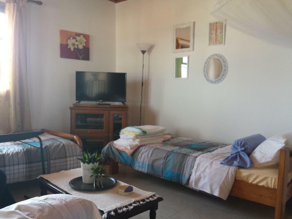 Smile House Near Athens Airport 300M From The Sea Villa Artemida  Exteriör bild